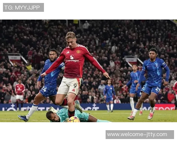 罗马诺透露阿莫林下课后梅努转会热度下降曼联不考虑放走齐尔克泽